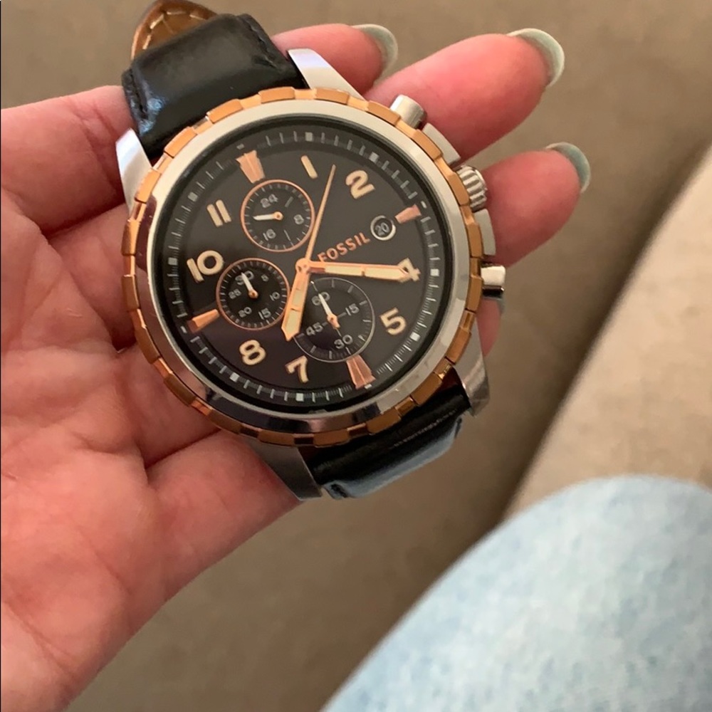 Fossil Watch- needs battery